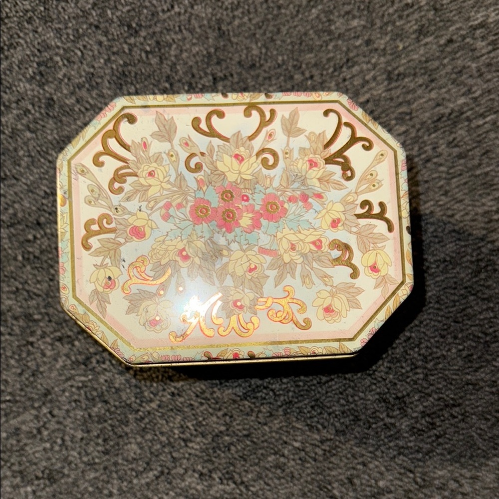 Meister Octagonal Tin Pastel Florals Gold Vintage 80s Made in Brazil - Picture 3 of 6